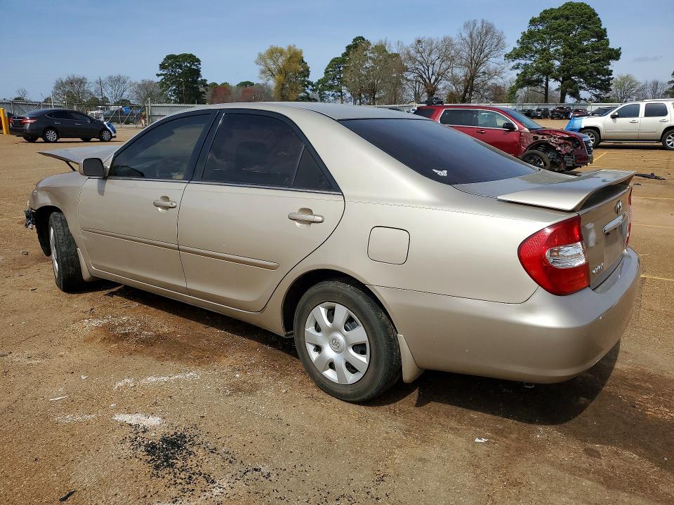 2004 Toyota Camry le