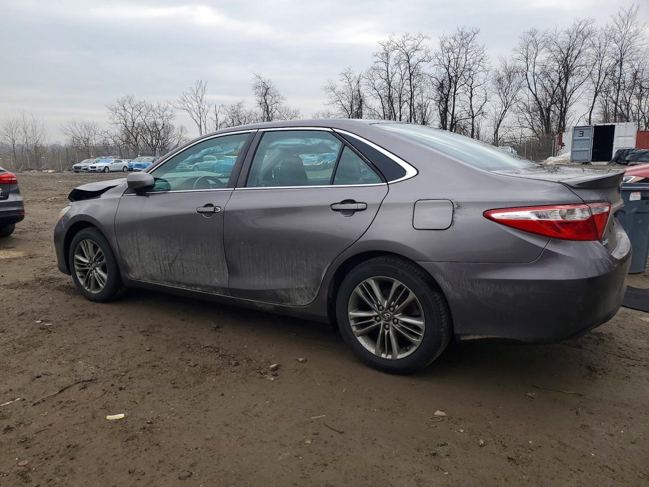 2016 Toyota Camry le