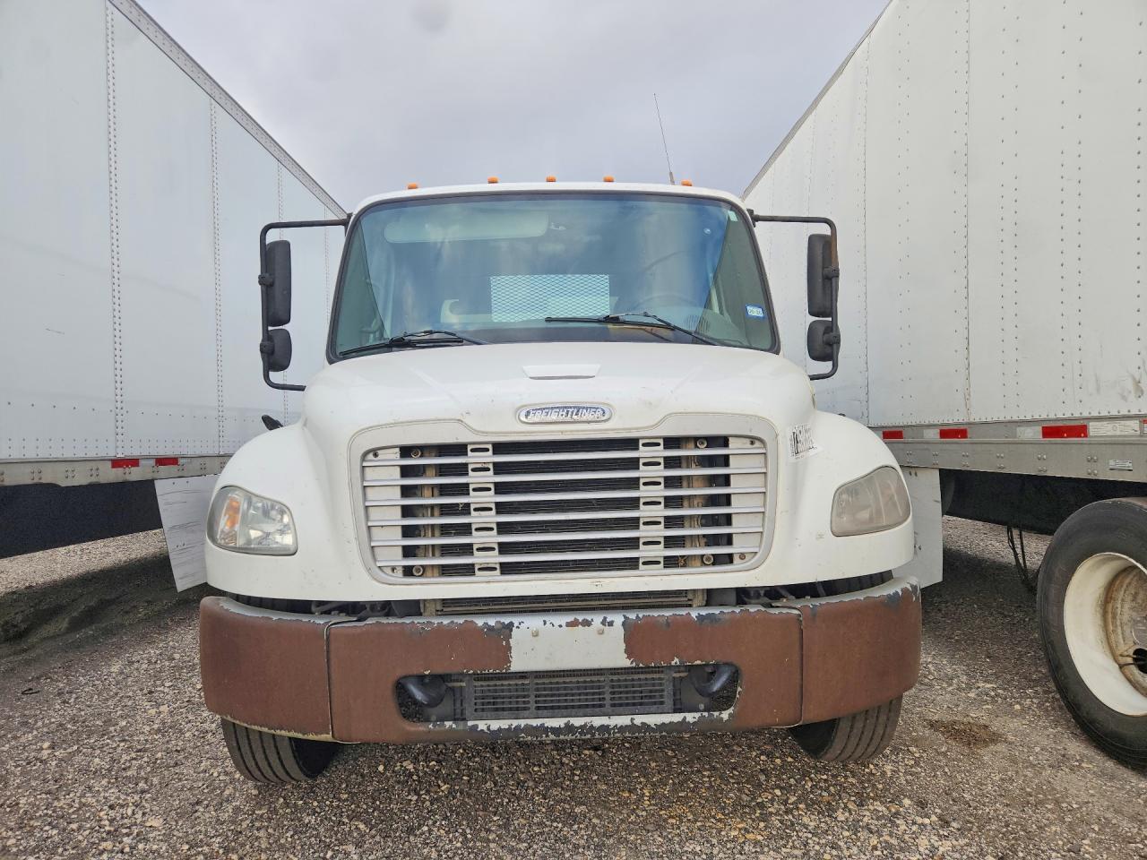 2015 Freightliner Business Class M2 Flatbed Truck
