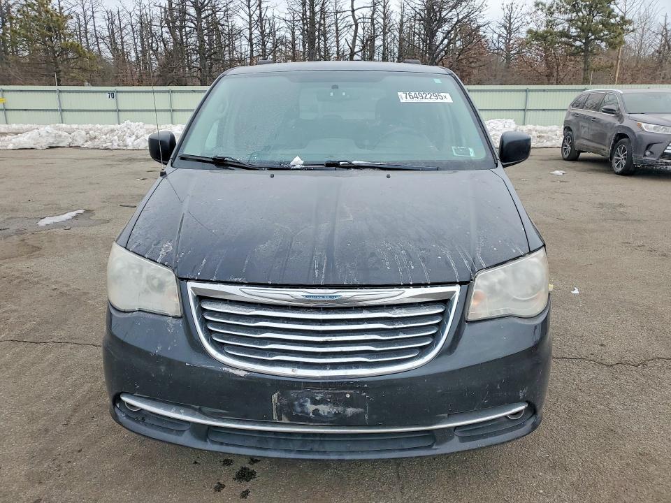 2012 Chrysler Town & Country Touring