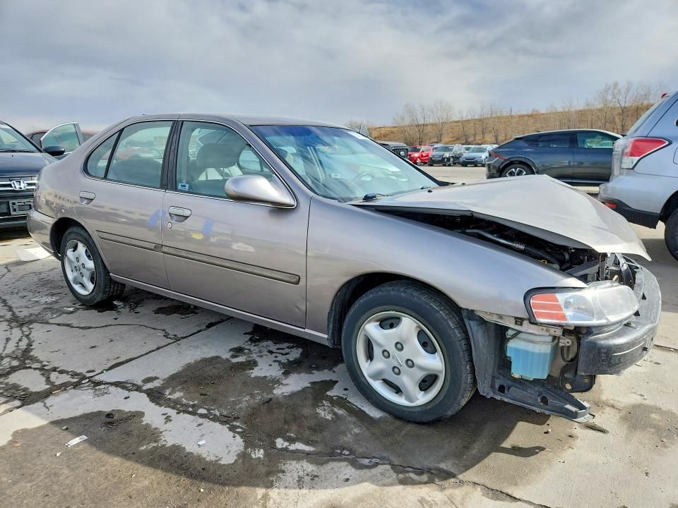 2000 Nissan Altima xe