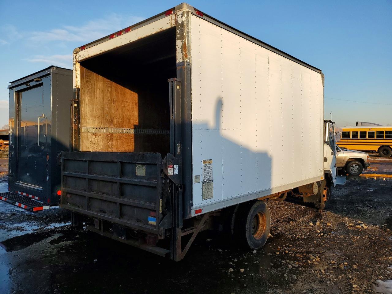 2002 GMC W3500 W35042