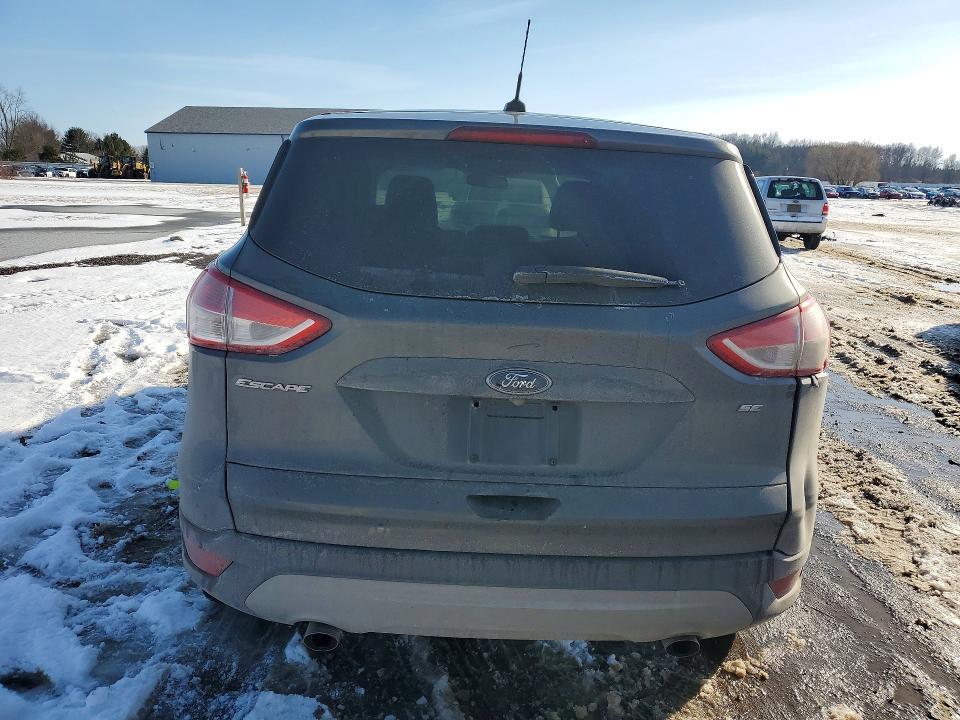 2015 Ford Escape se