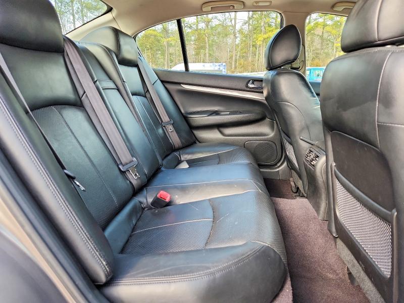 2010 Infinity G37 Sedan x