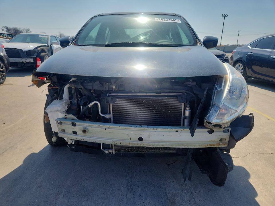 2019 Nissan Versa sv