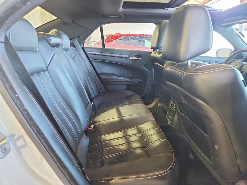 2015 Chrysler 300 s