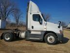 2016 Freightliner Cascadia 125 Semi Truck