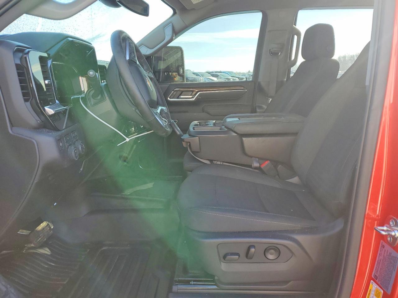 2026 Chevrolet Silverado K3500 LT