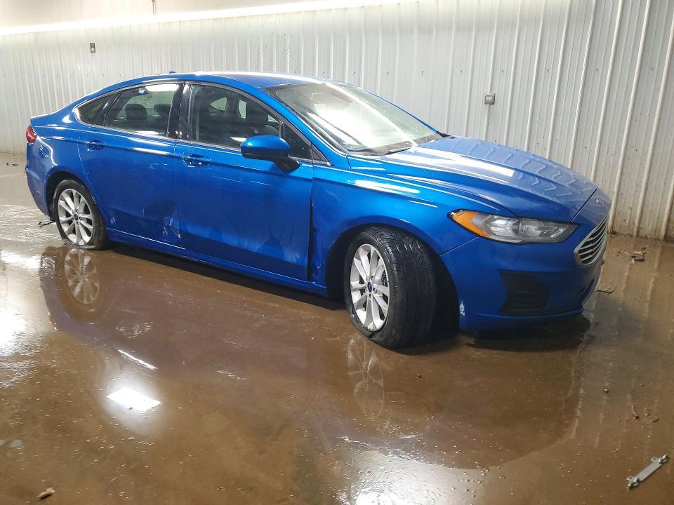 2020 Ford Fusion se
