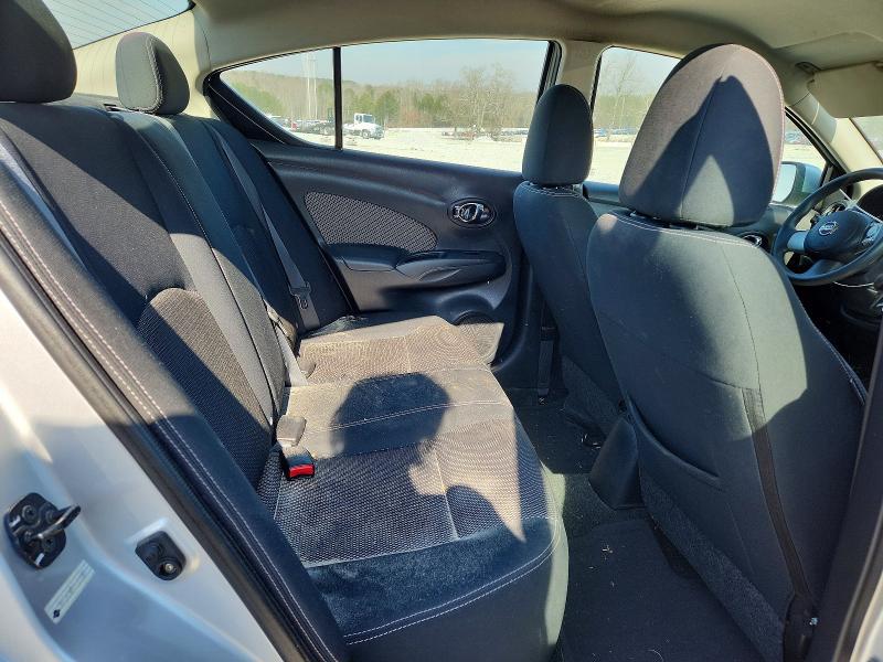 2014 Nissan Versa s