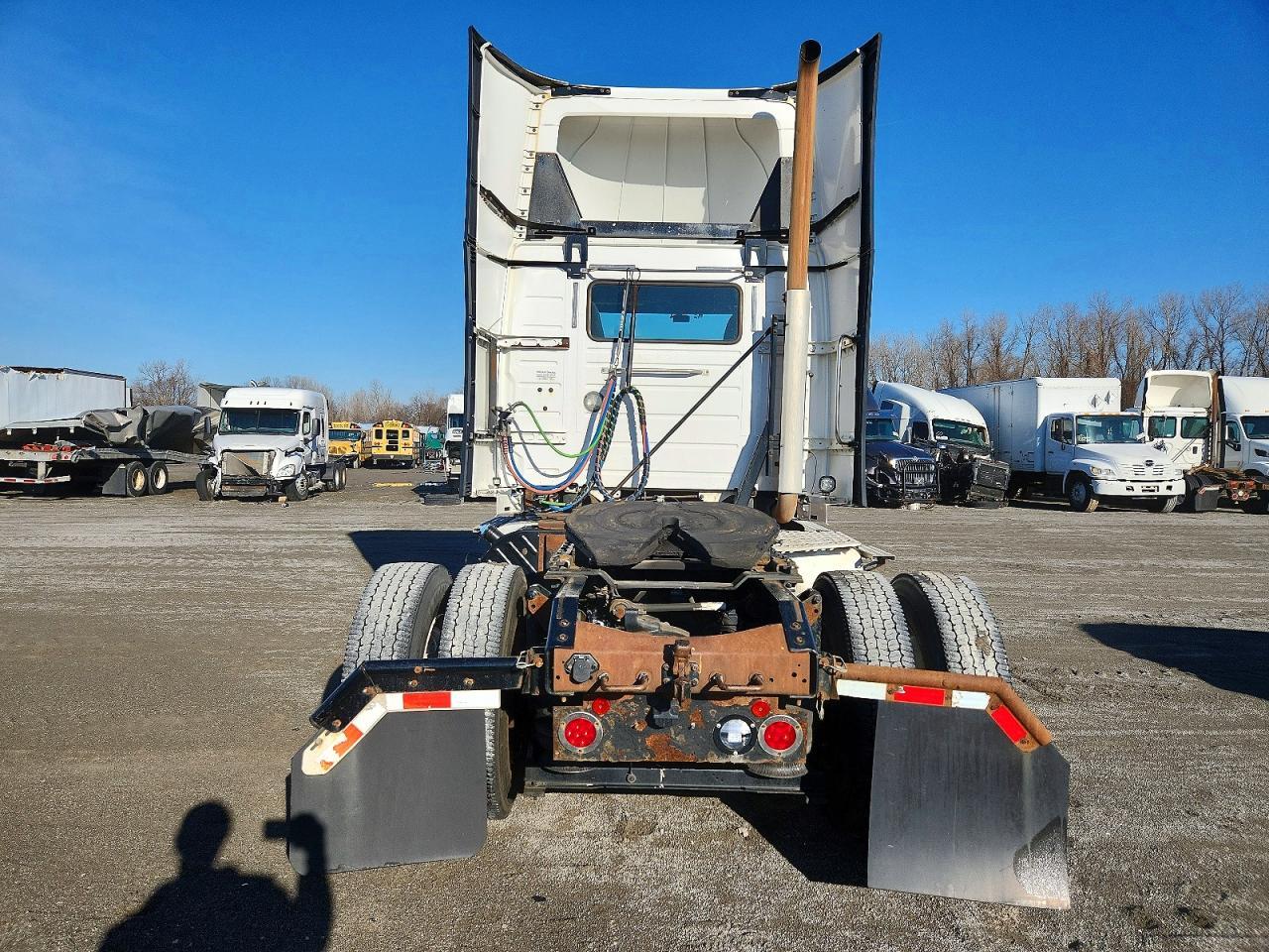 2017 Volvo VNL Semi Truck