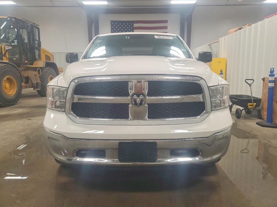 2024 Dodge Ram 1500 Classic slt