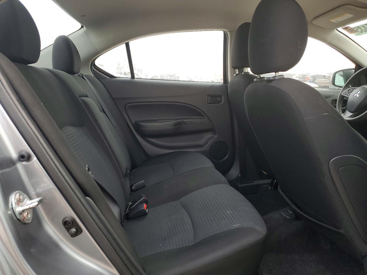 2023 Mitsubishi Mirage G4 es