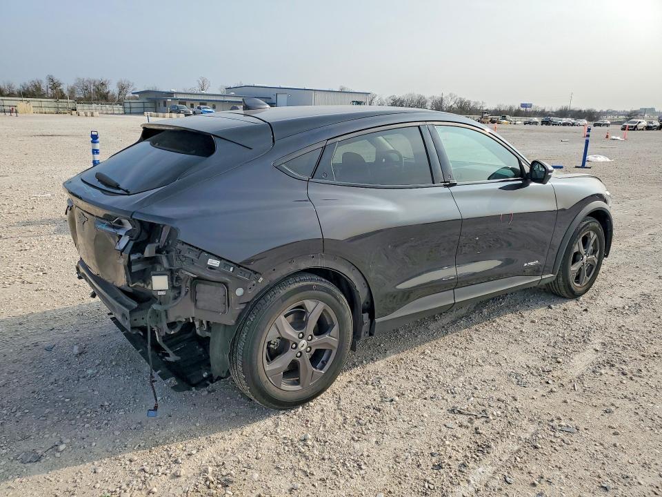 2022 Ford Mustang Mach-e Select