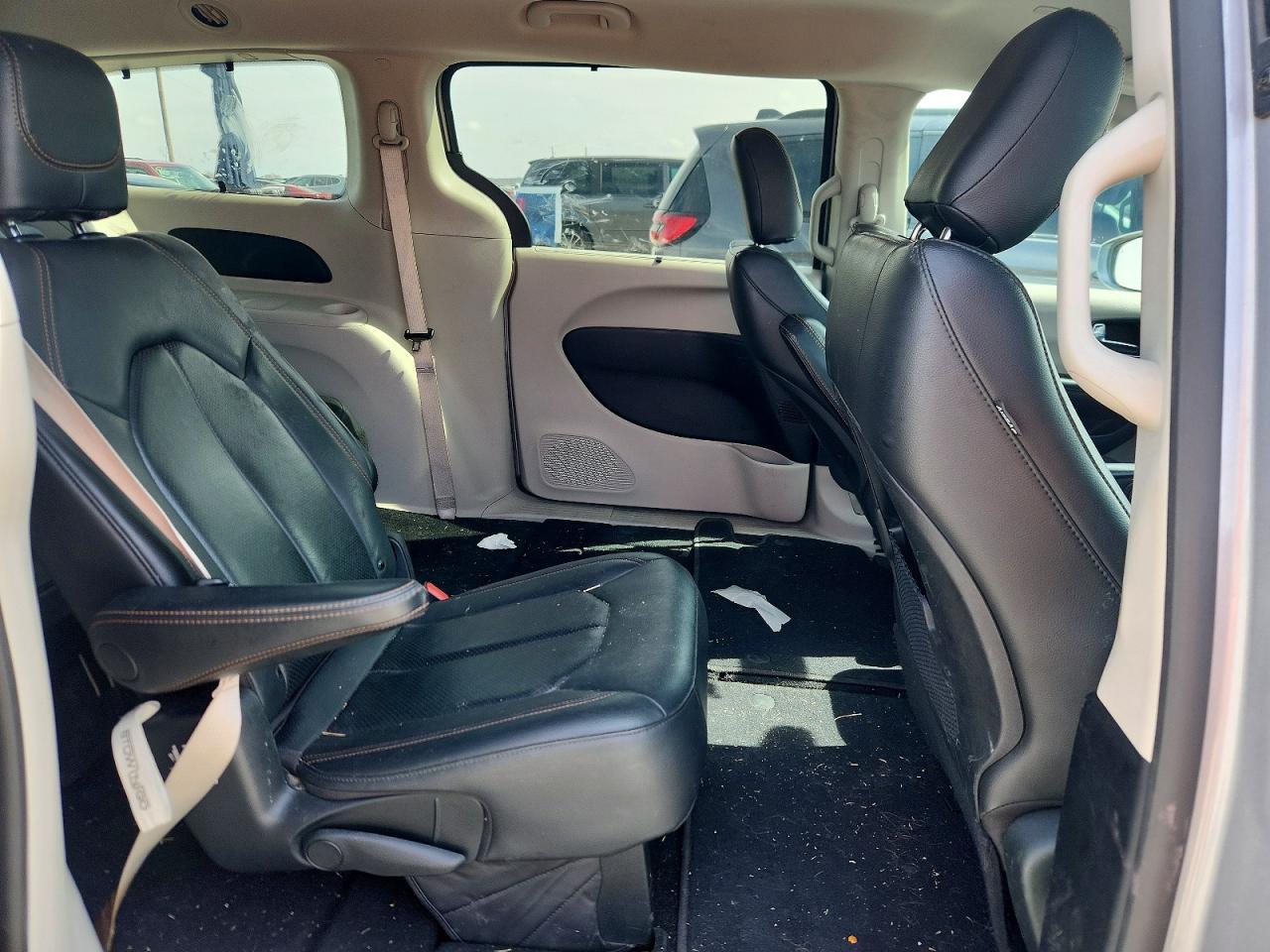 2020 Chrysler Pacifica Touring l