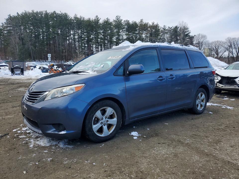 2015 Toyota Sienna le