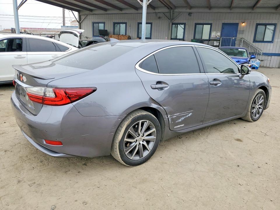 2016 Lexus Es 300h
