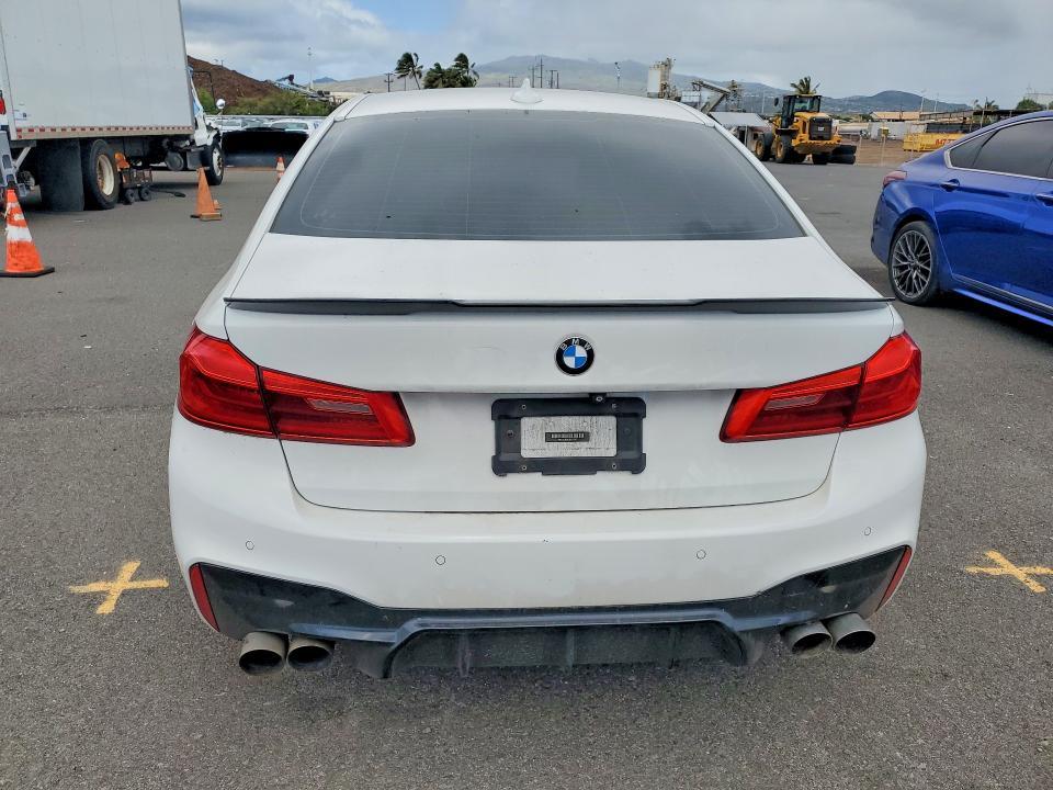 2018 BMW 540 i