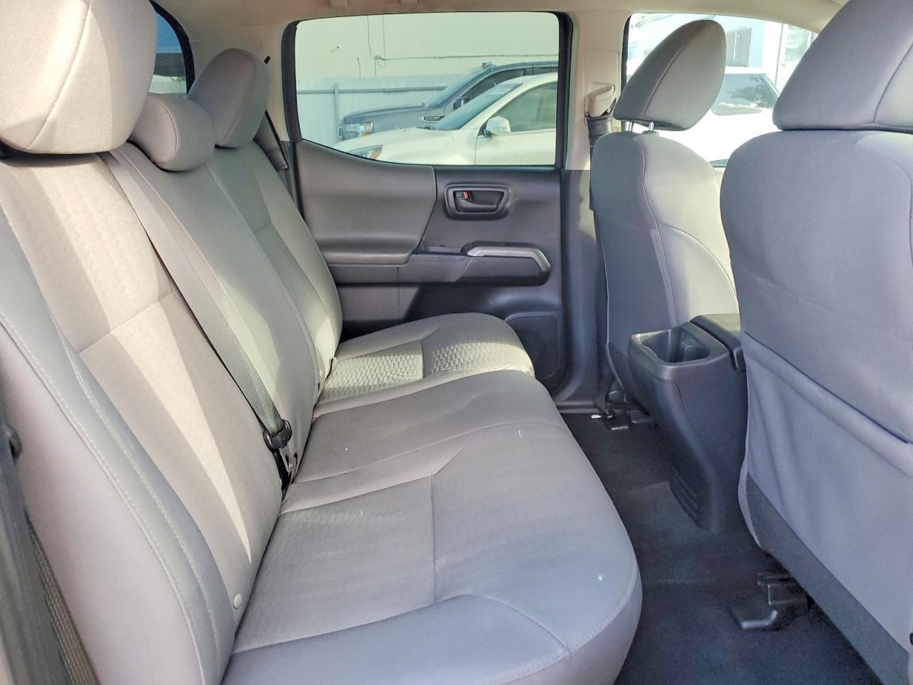 2018 Toyota Tacoma SR5 V6