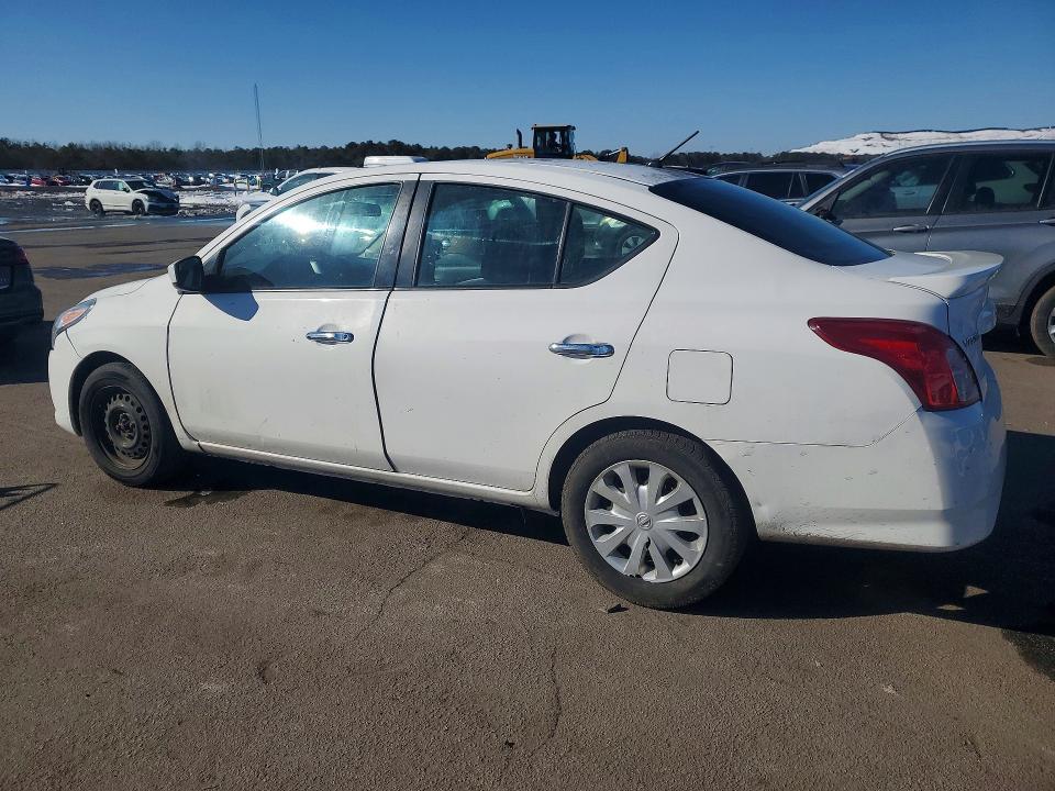 2017 Nissan Versa 1.6 sv