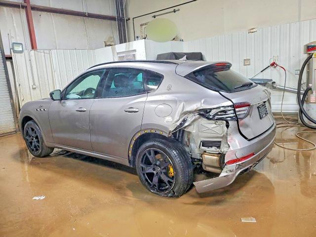 2022 Maserati Levante Base