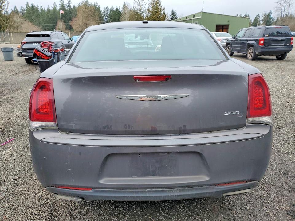 2016 Chrysler 300 s