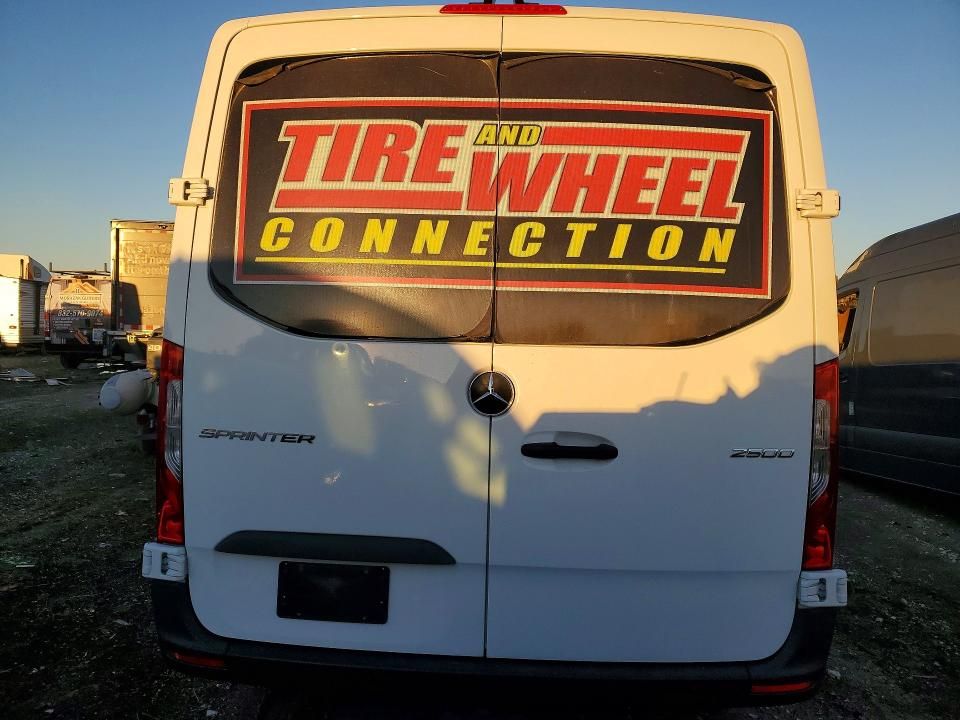 2024 Mercedes-Benz 2024 Mercedes Benz Sprinter 2500 Delivery van