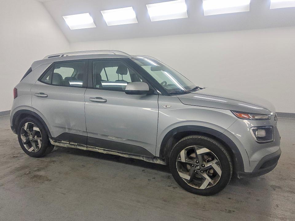 2021 Hyundai Venue sel