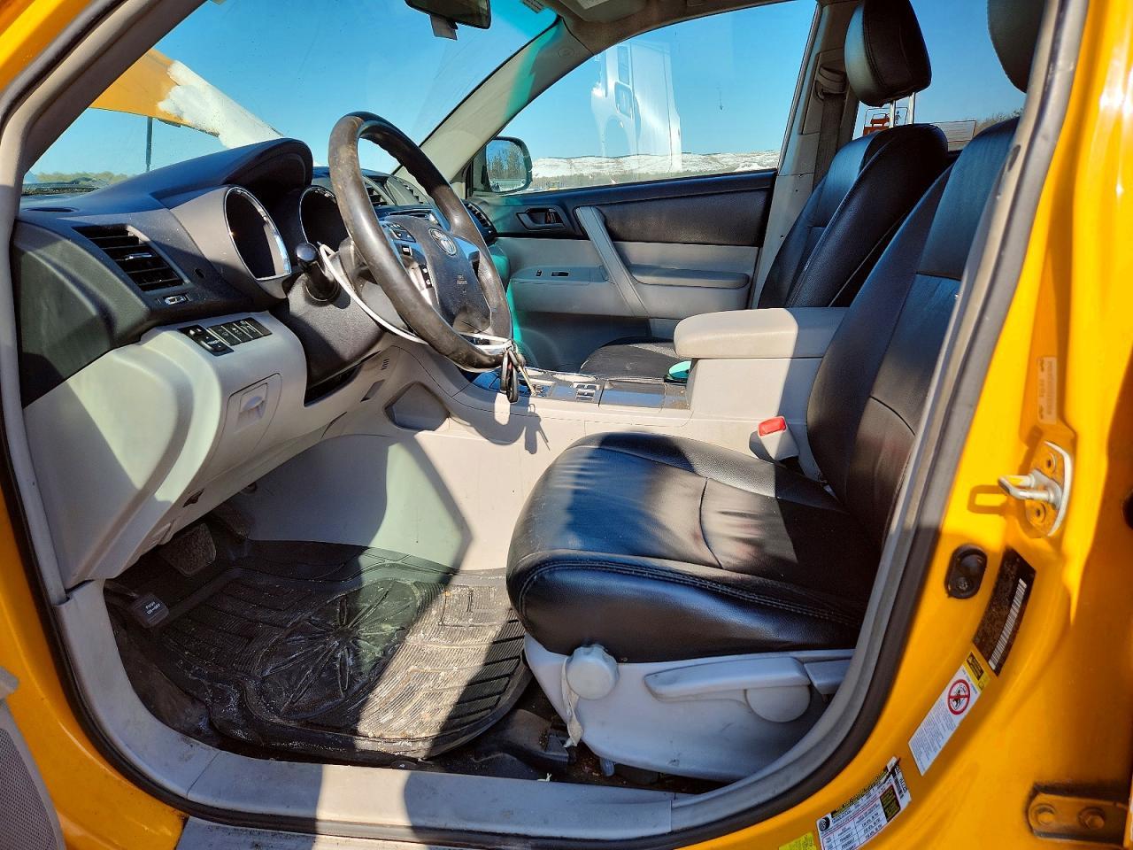 2013 Toyota Highlander Base