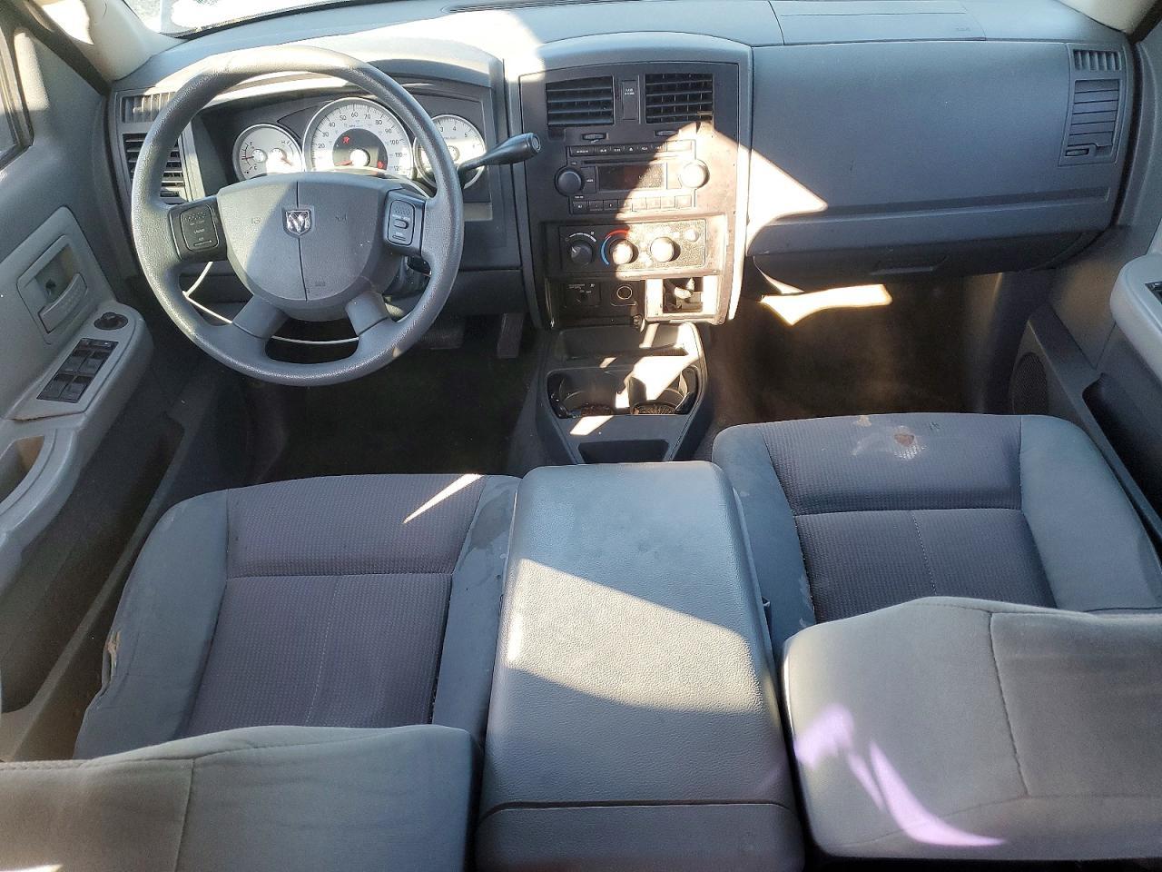 2005 Dodge Dakota