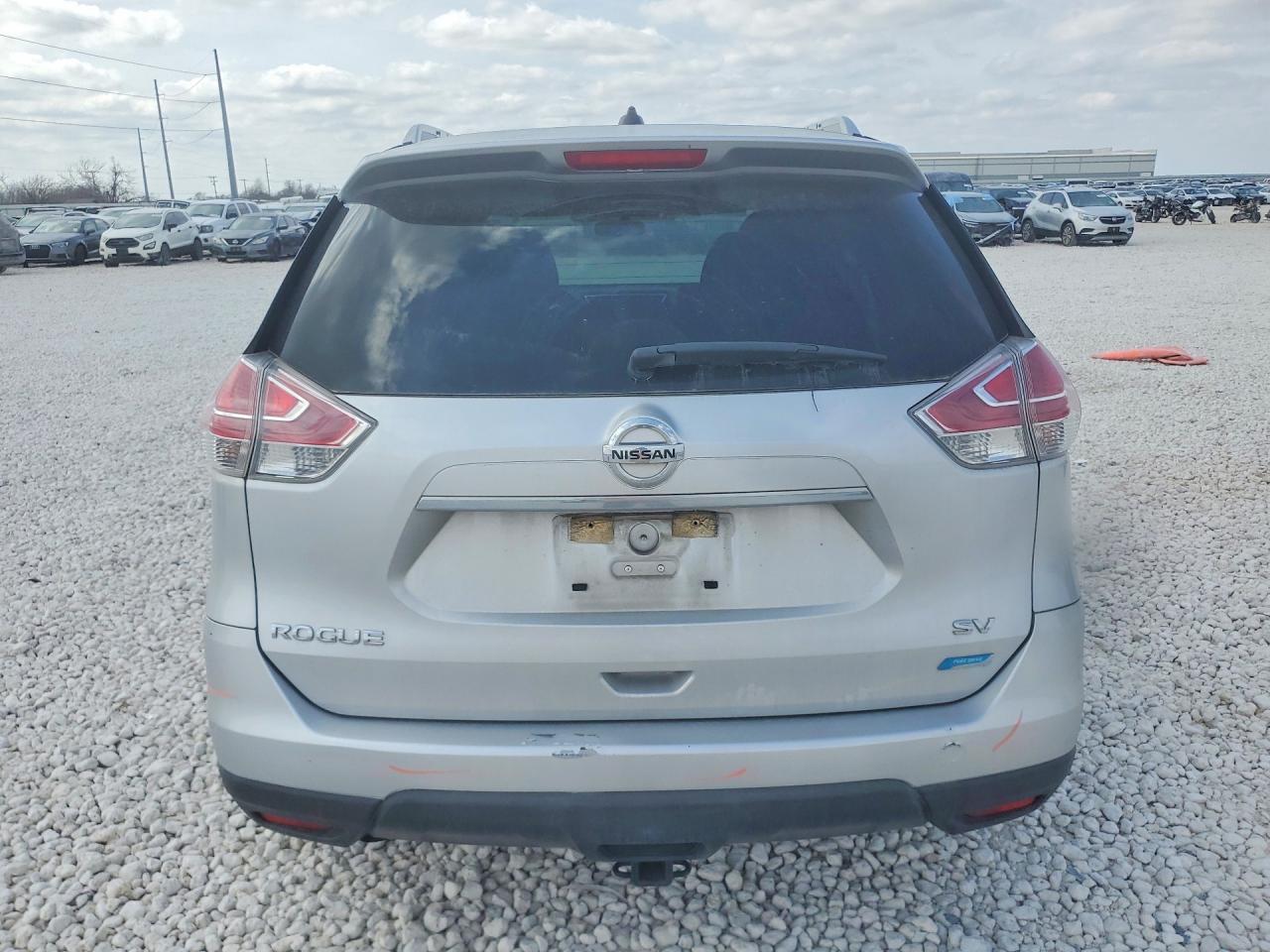 2014 Niss Rogue sv