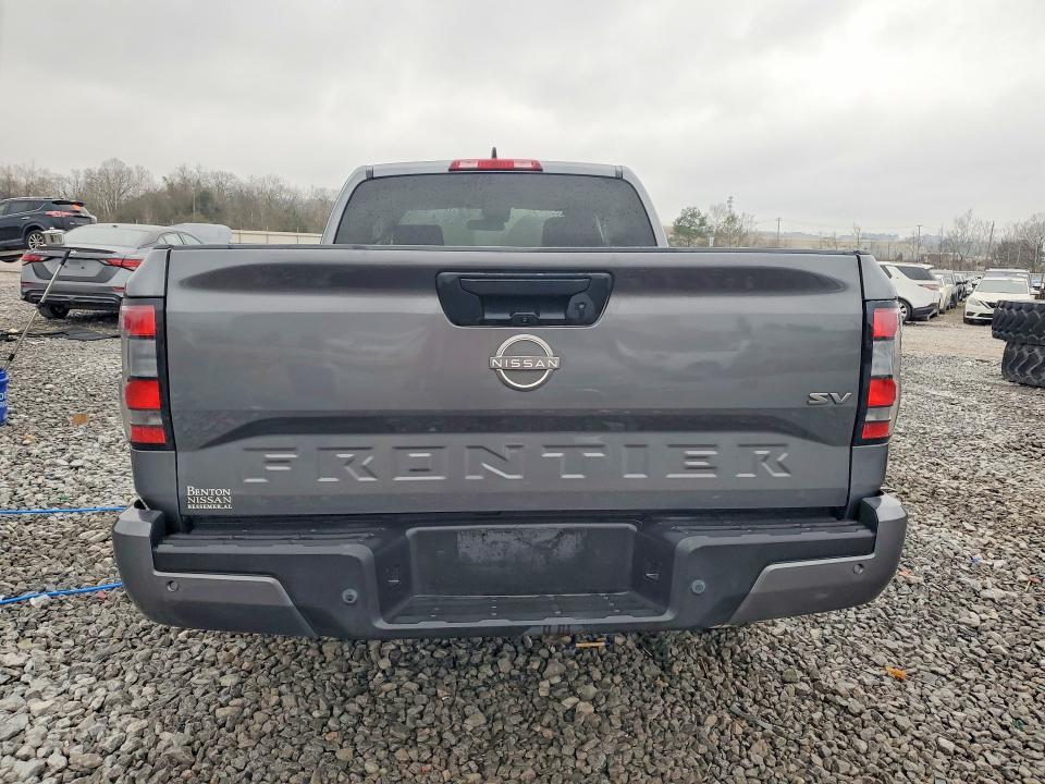 2022 Nissan Frontier SV