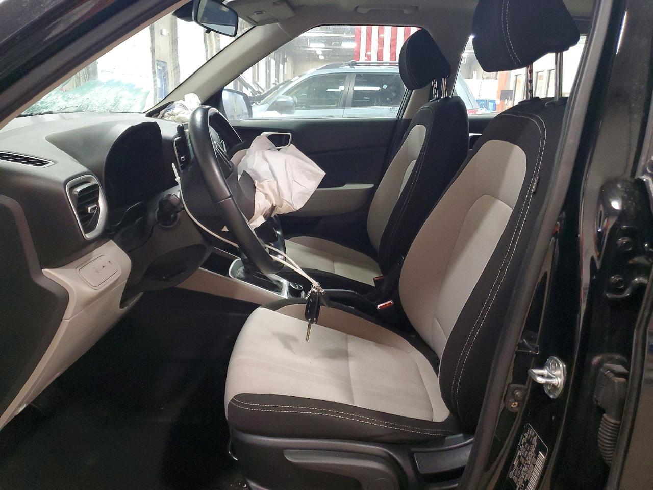 2022 Hyundai Venue sel