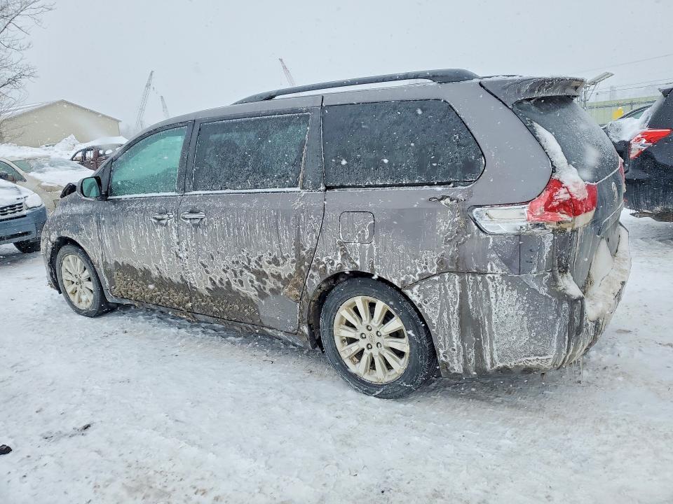2011 Toyota Sienna