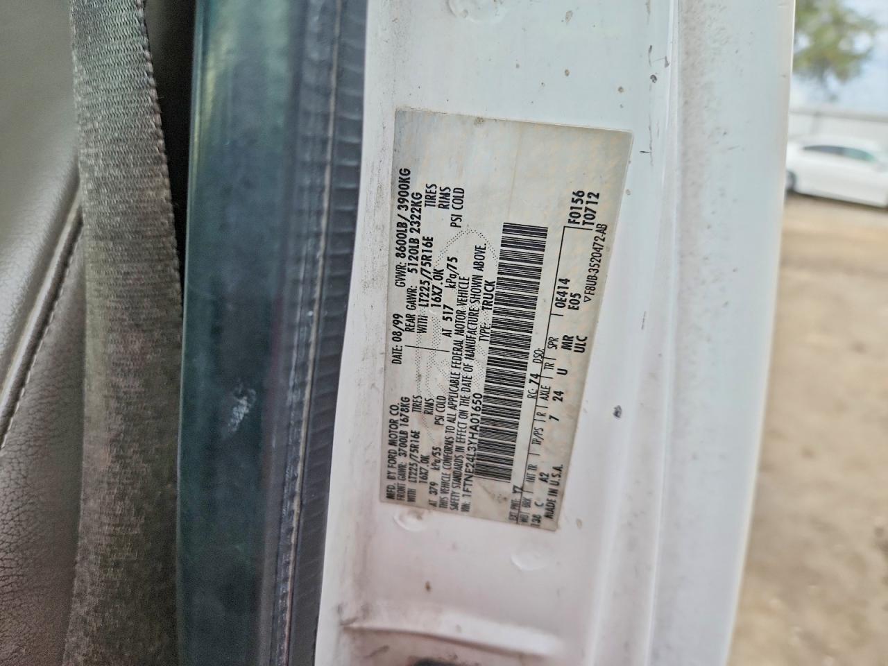 2000 Ford Econoline E250 Van