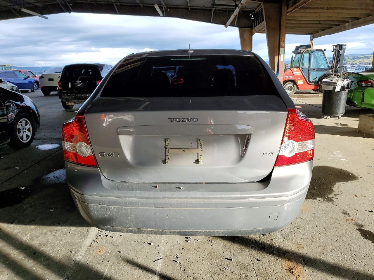 2005 Volvo S40 2.4i