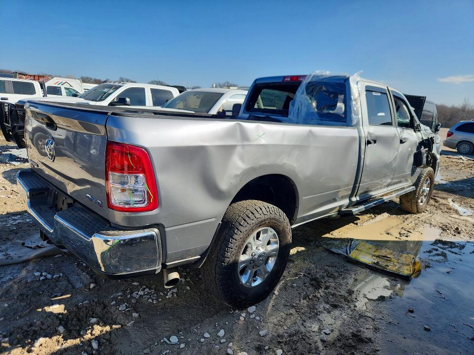 2023 Dodge Ram 3500 big Horn