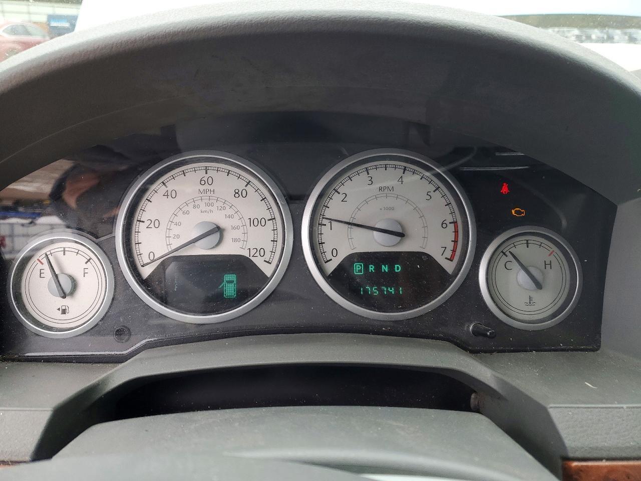 2008 Chrysler Town & Country Touring