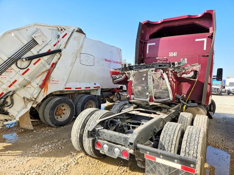 2025 Kenworth T680 Semi Truck