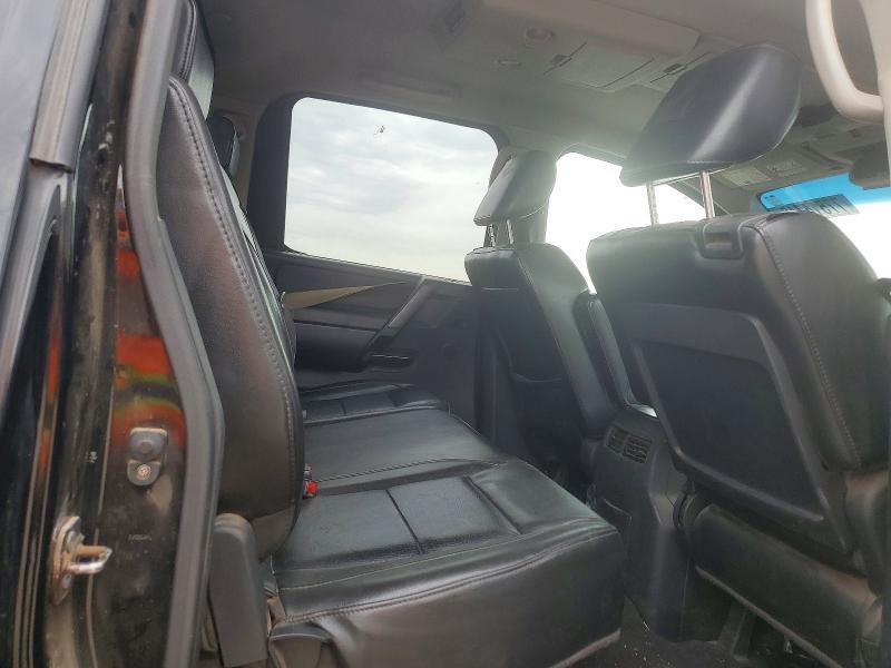 2011 Nissan Titan sv