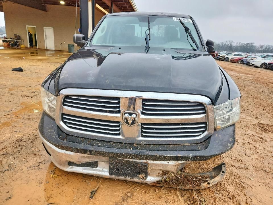 2013 Dodge Ram 1500 slt