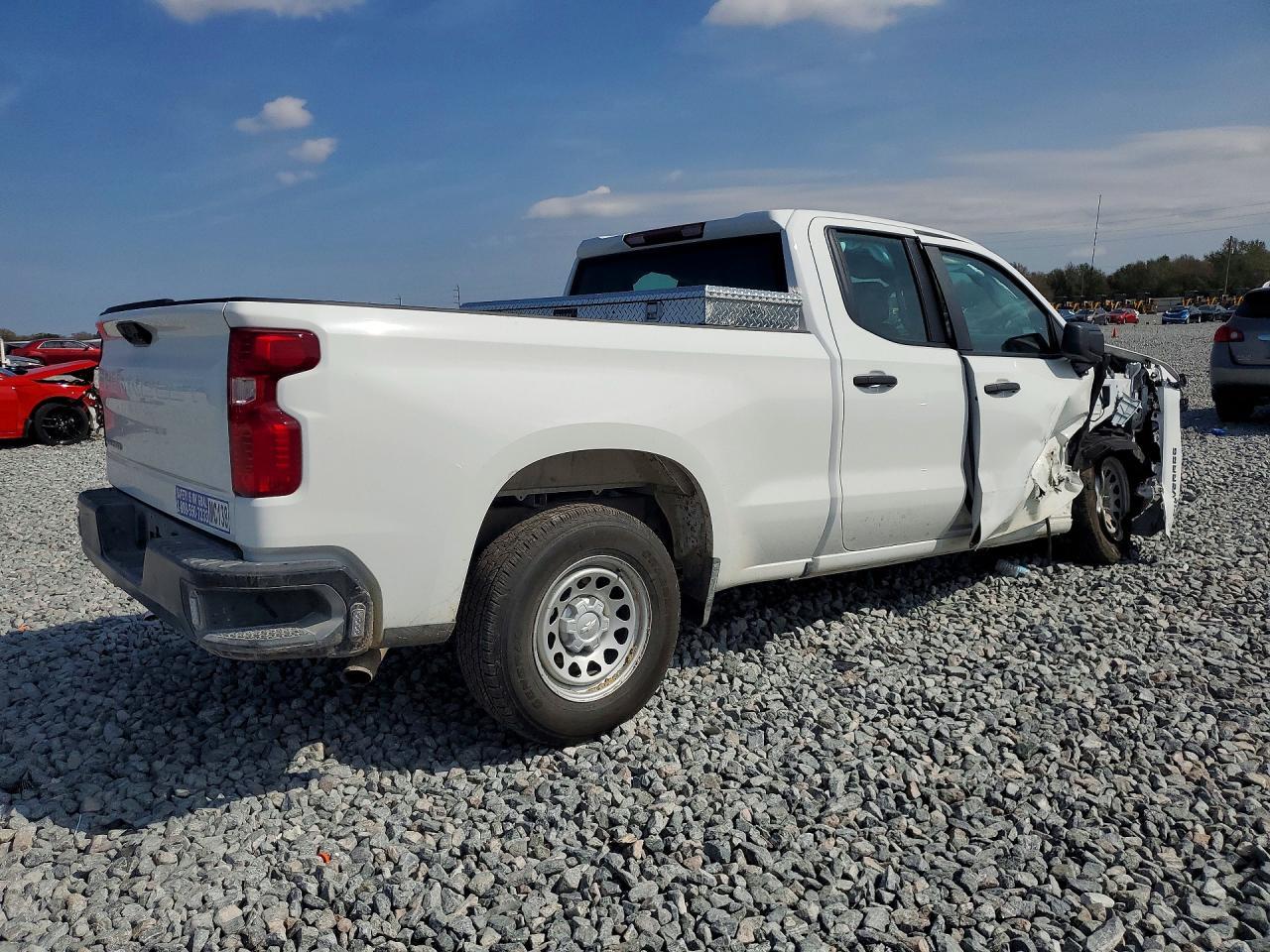 2025 Chevrolet Silverado C1500