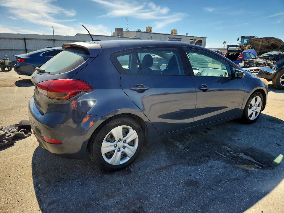 2016 KIA Forte5 lx