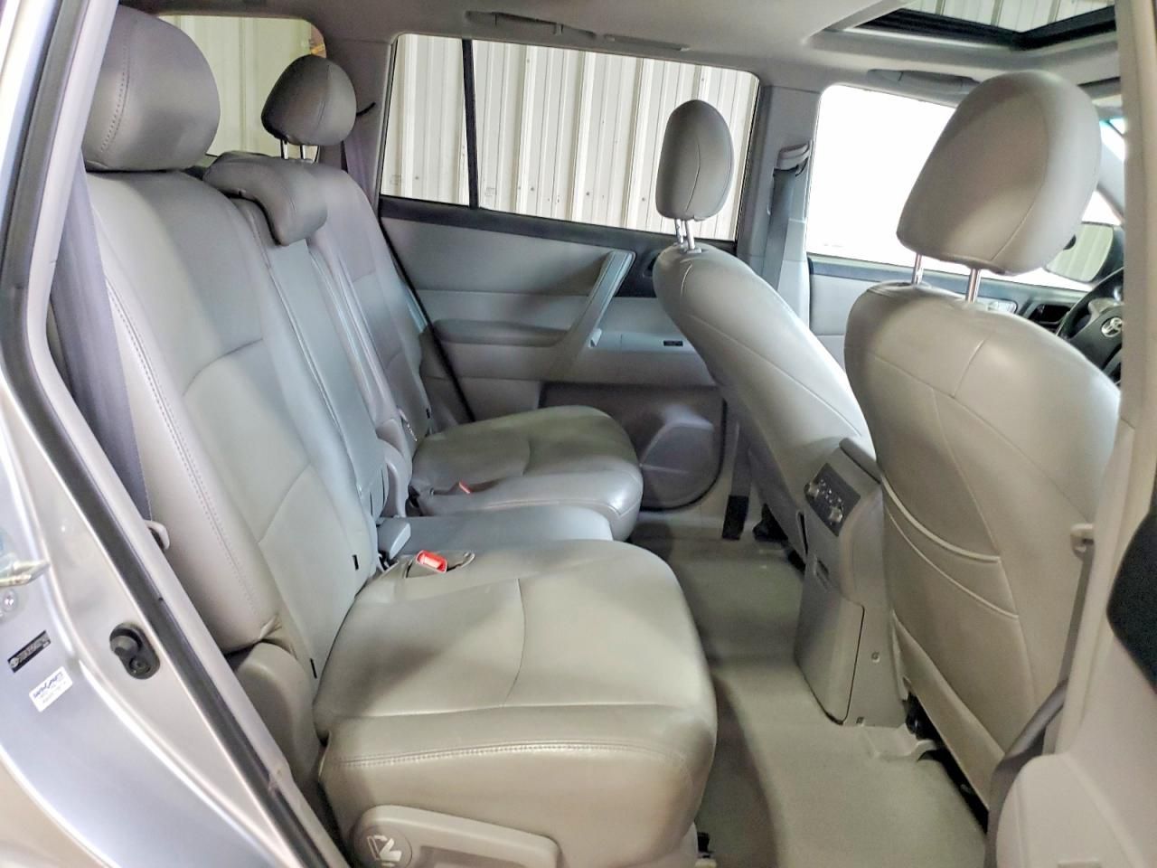 2010 Toyota Highlander Base