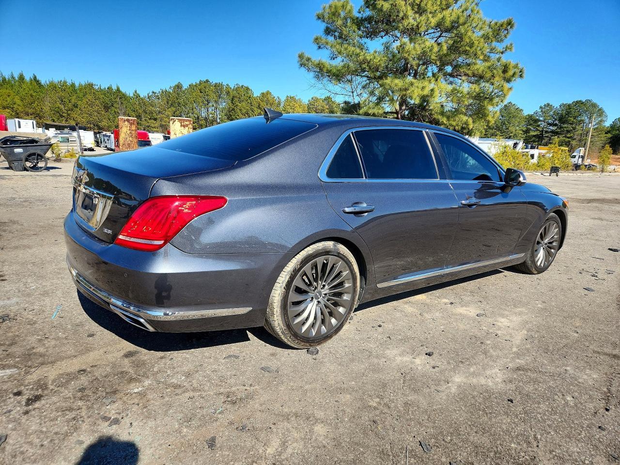 2019 Genesis G90 Premium