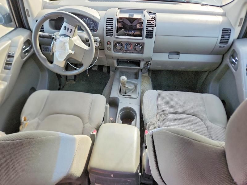 2005 Nissan Frontier Crew Cab LE