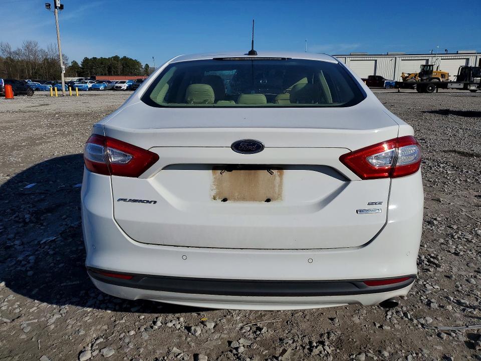 2016 Ford Fusion se