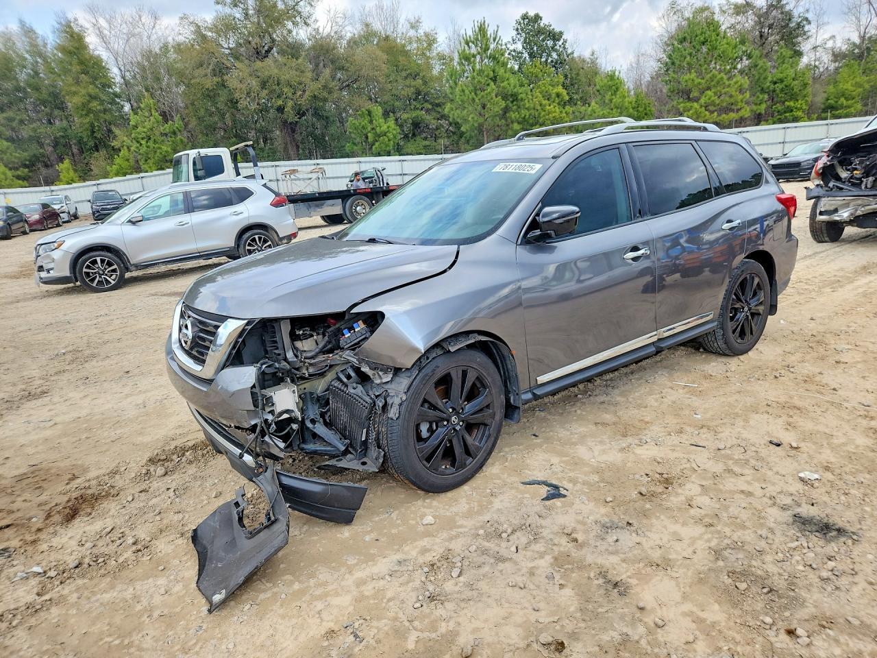 2017 Nissan Pathfinder s