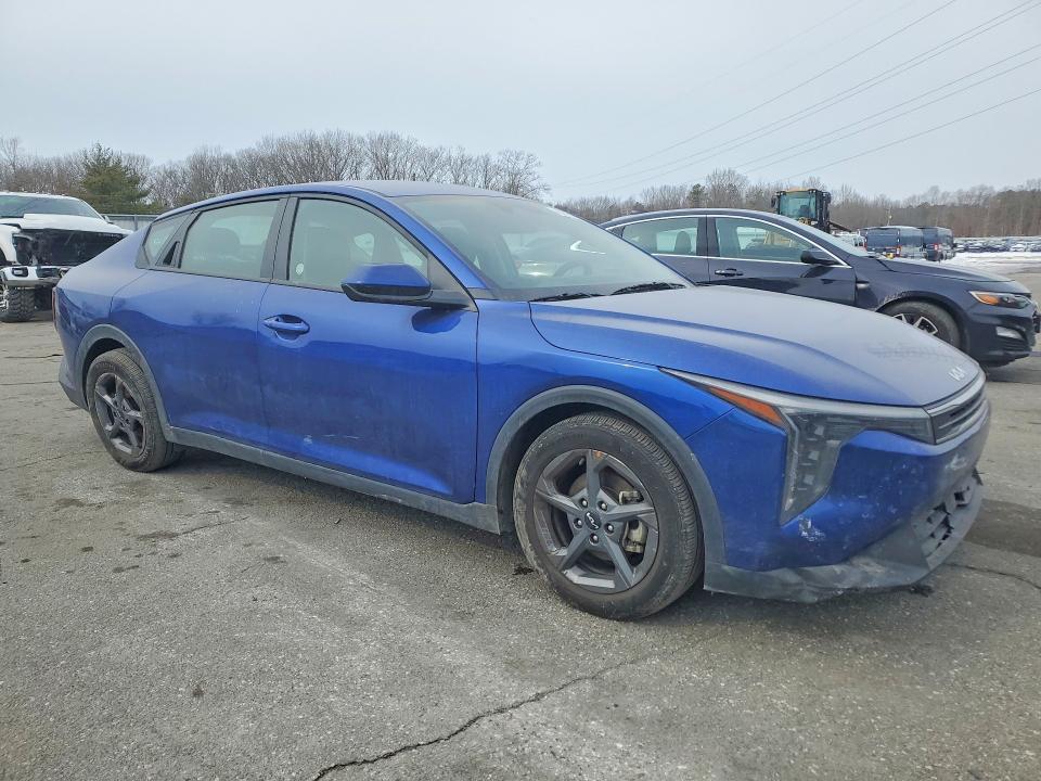 2025 KIA K4 lx