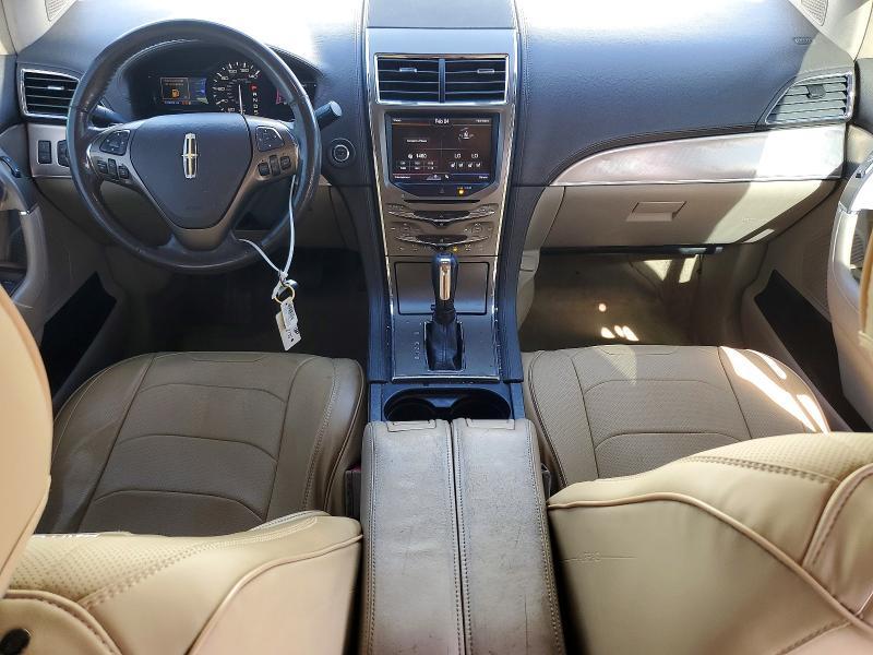 2013 Lincoln Townhouse MKX